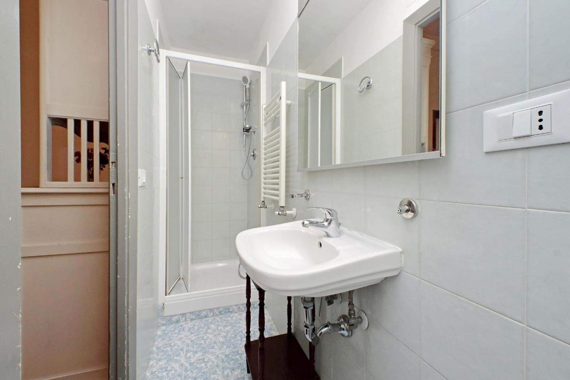 Apartment 1 Bd With Balcony San Giovanni By Halldis