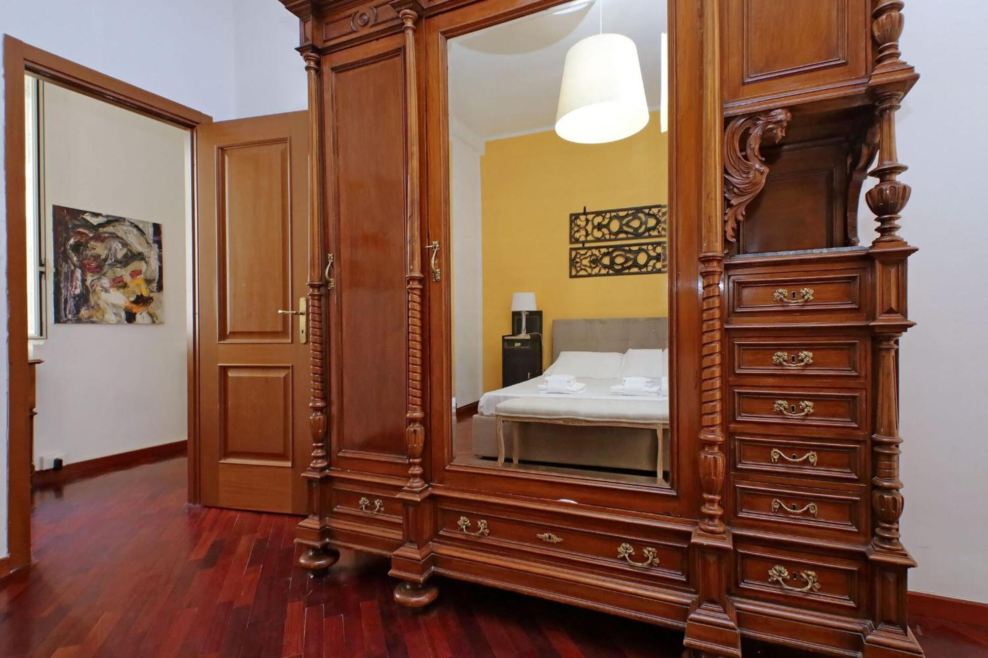 1 Bd With Balcony San Giovanni By Halldis Rom
