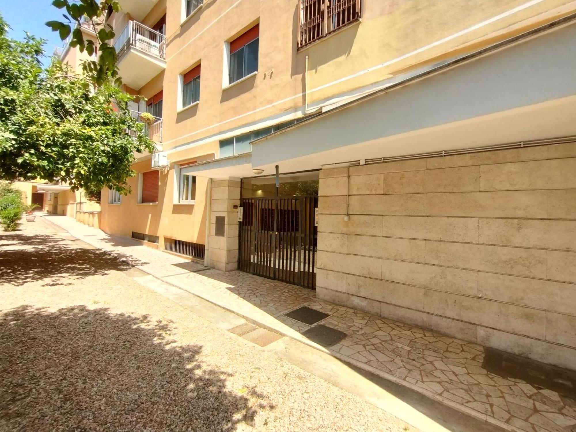 Casilina 403 Spacious 3bdr And 3 Bath