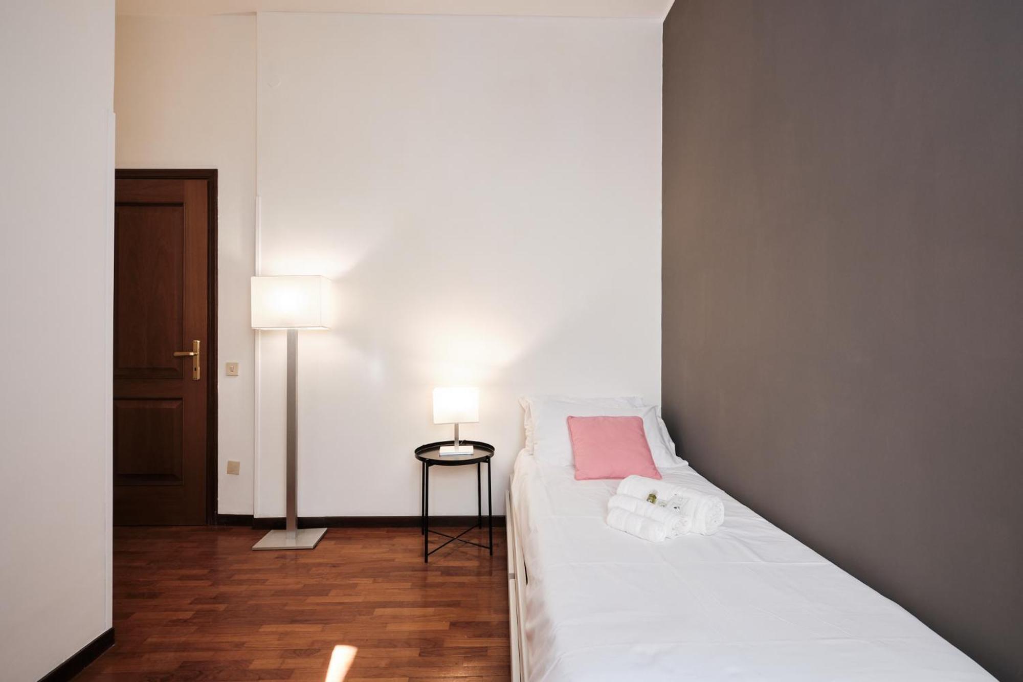 Elegante Con 3 Da Letto Vicino Il Centro Appartamento *
