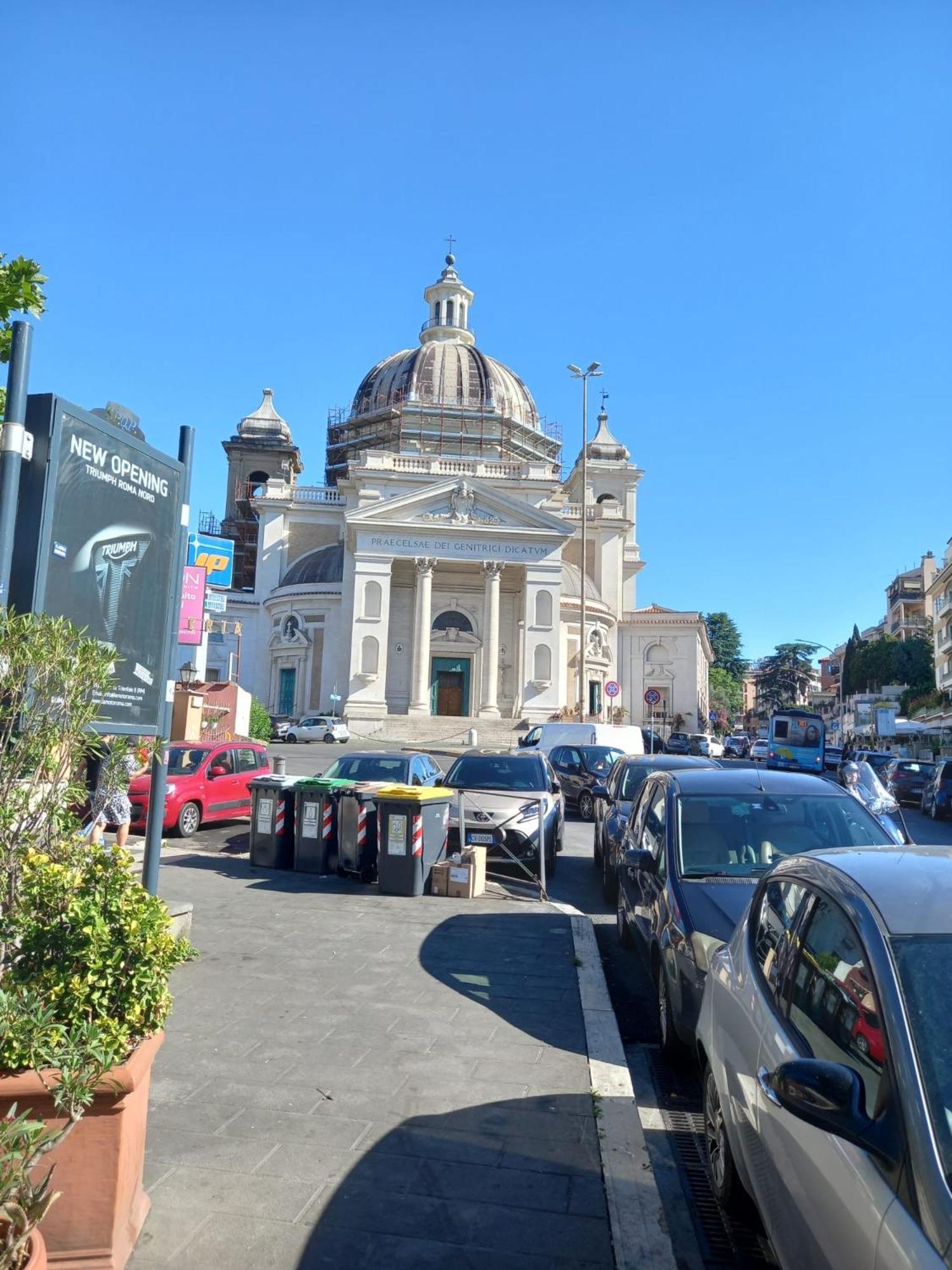 Home Rome * Roma
