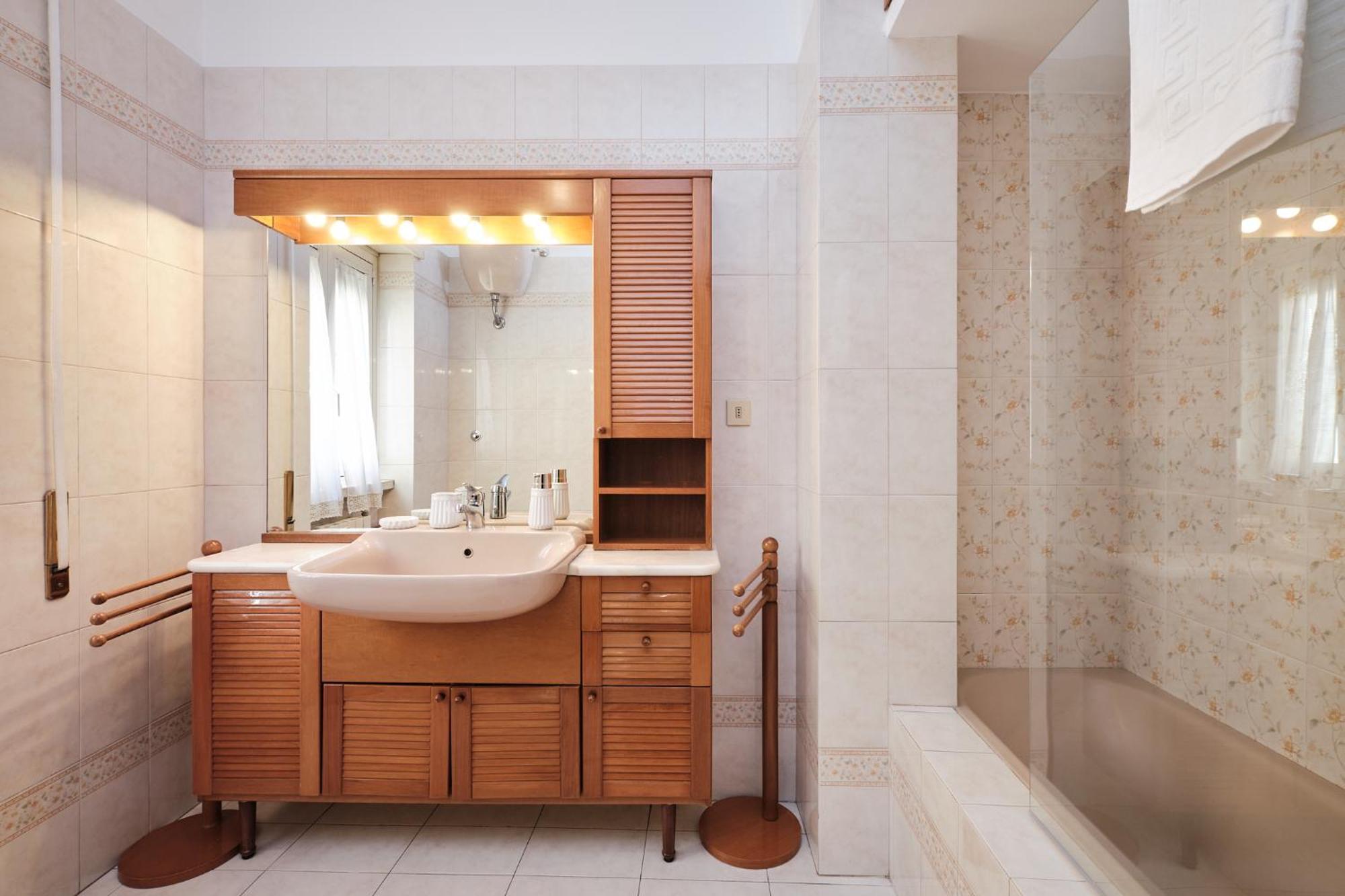Elegante Con 3 Da Letto Vicino Il Centro Apartamento *