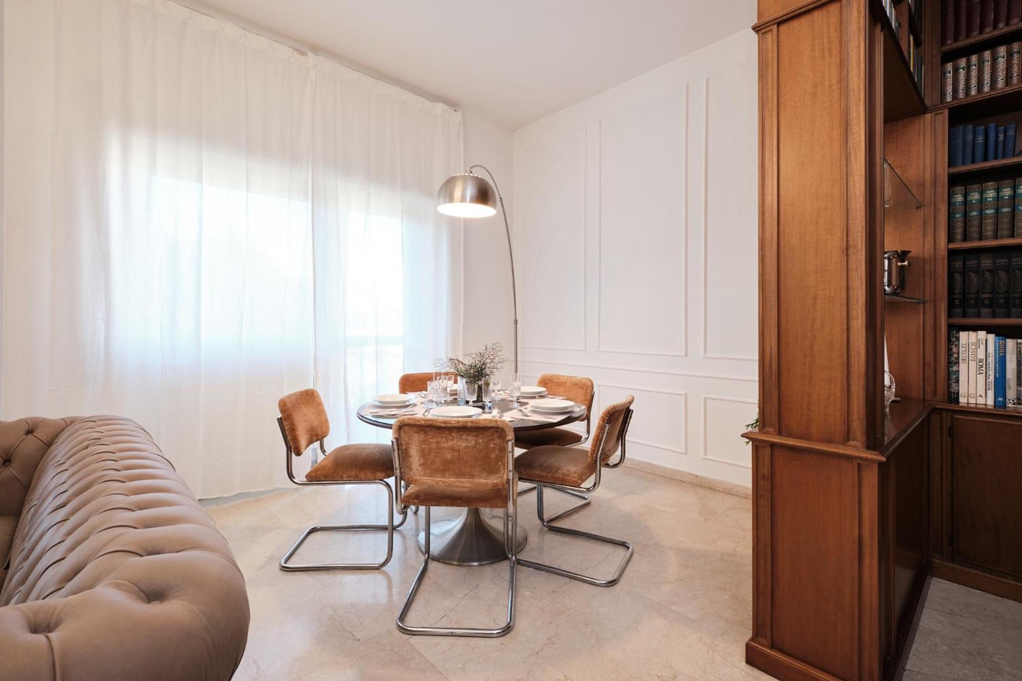 Elegante Con 3 Da Letto Vicino Il Centro Appartamento