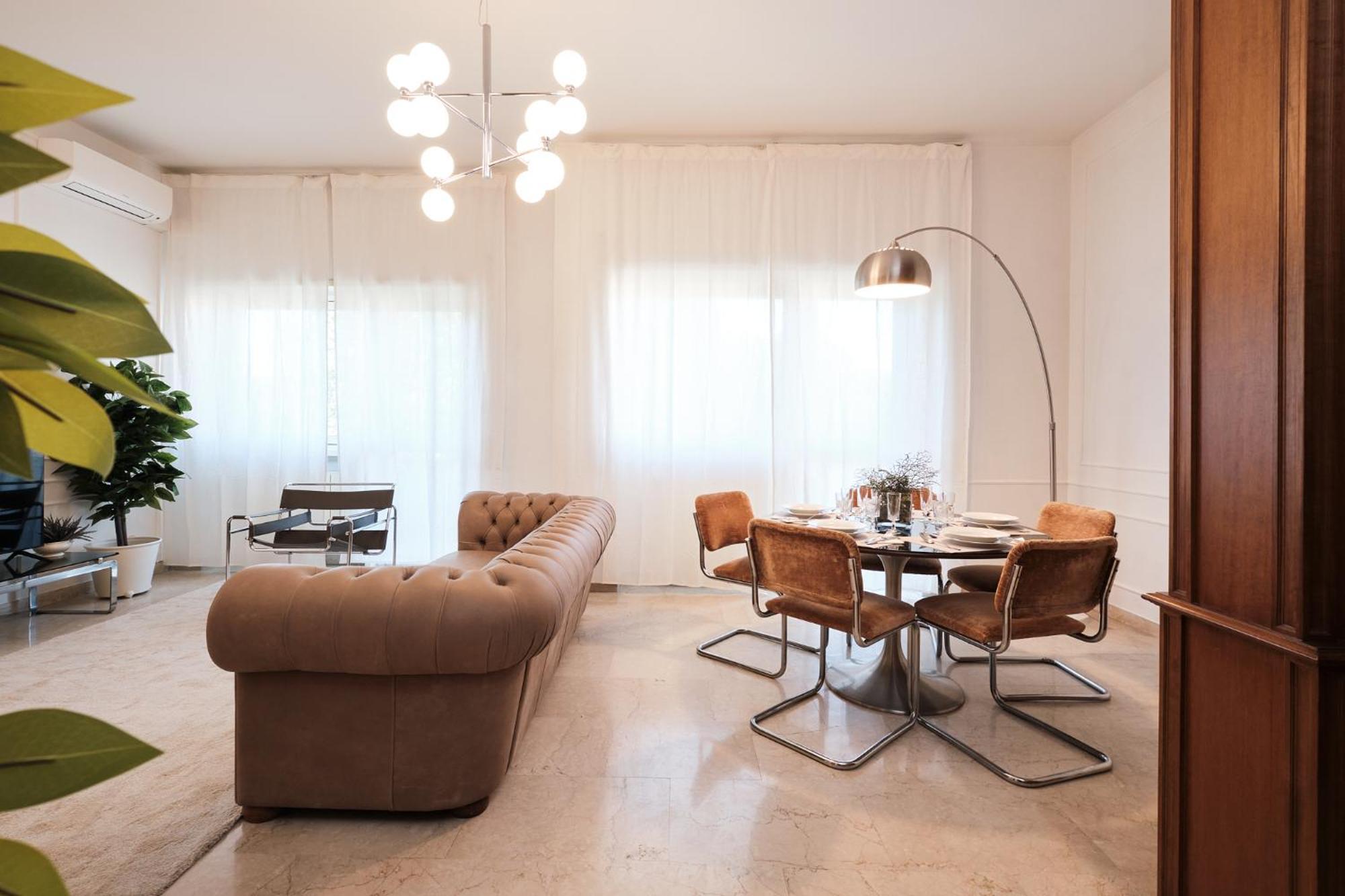 Appartamento Elegante Con 3 Da Letto Vicino Il Centro *