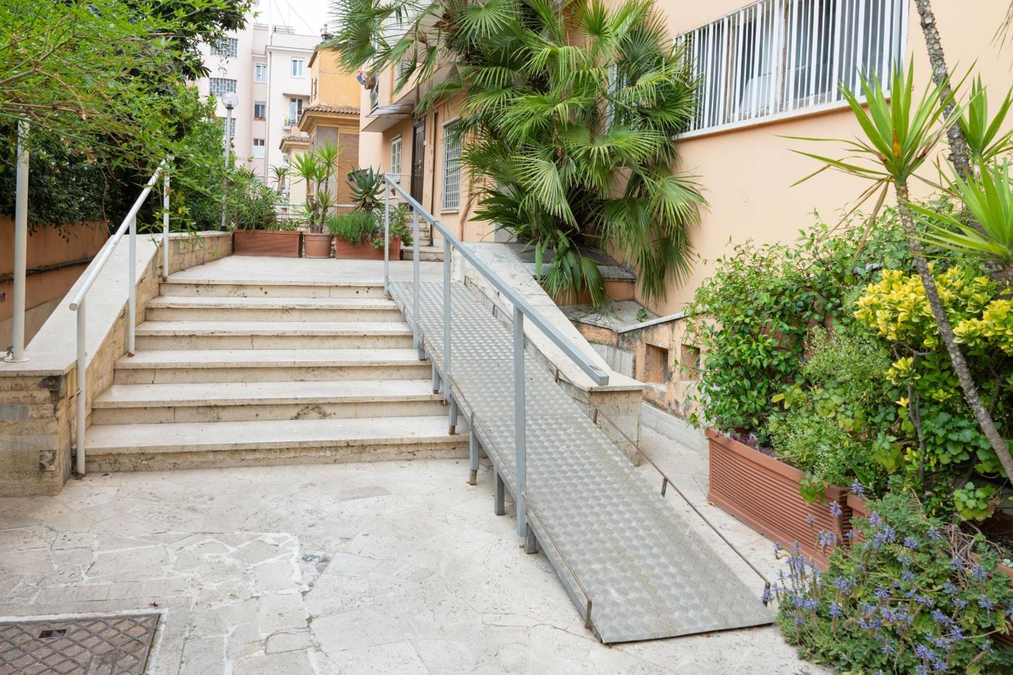 Leilighet Con 2 E 2 Bagni -san Giovanni- *