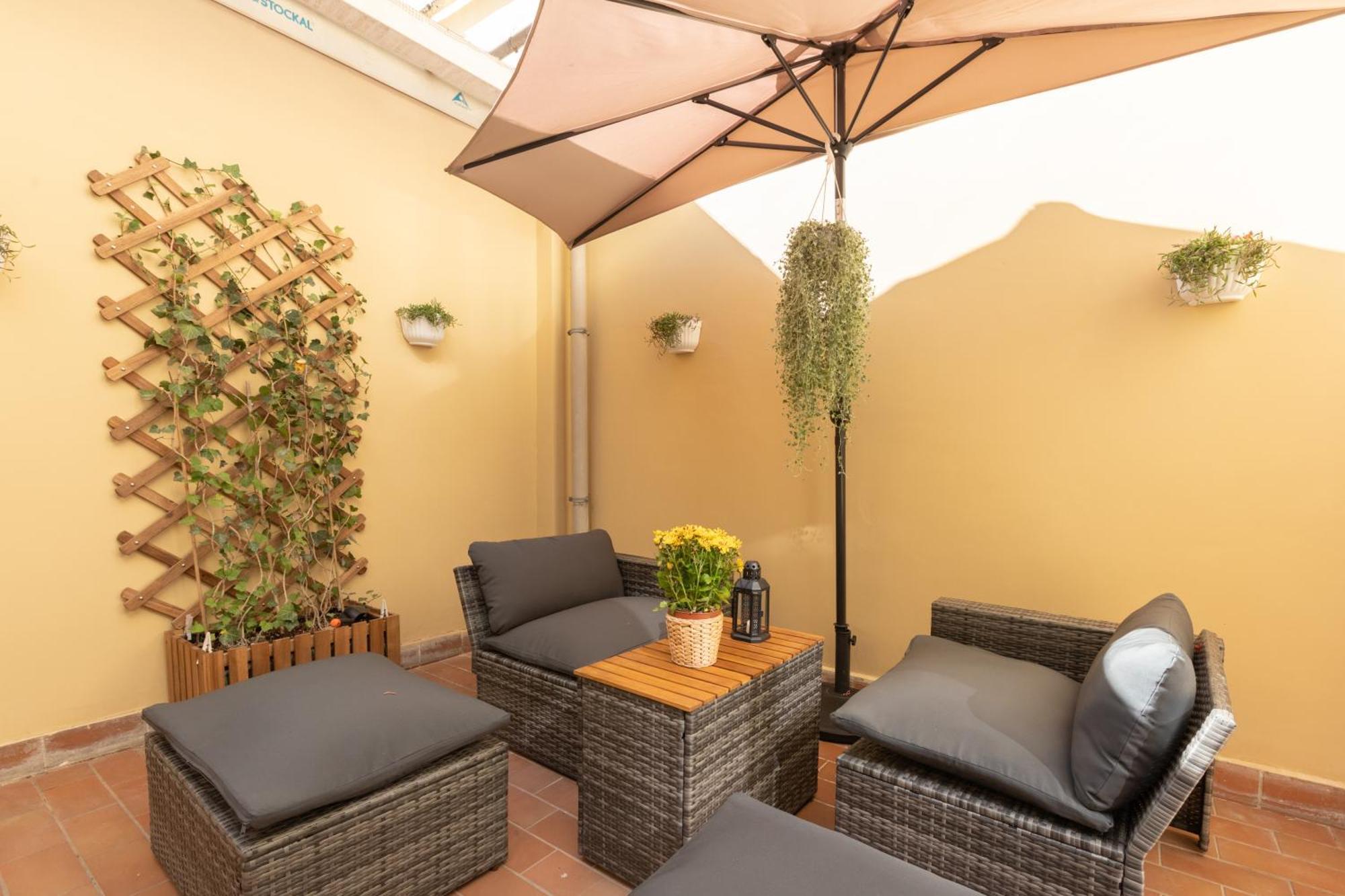 Appartamento Alba Terrace - Modern Close To Metro Roma