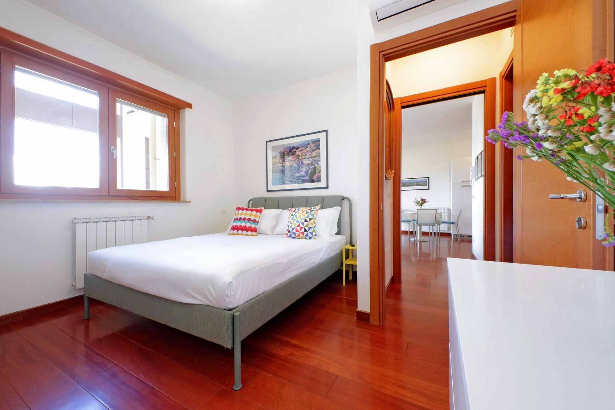 Ych-modern Flat With Terrace Near Eataly Roma