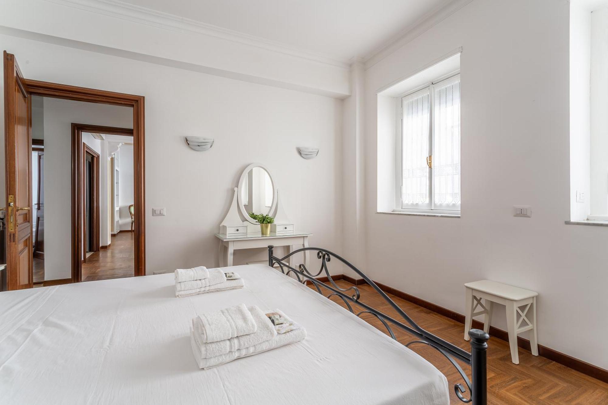 Apartamento Iflat Vatican Spacious With Terrace Roma