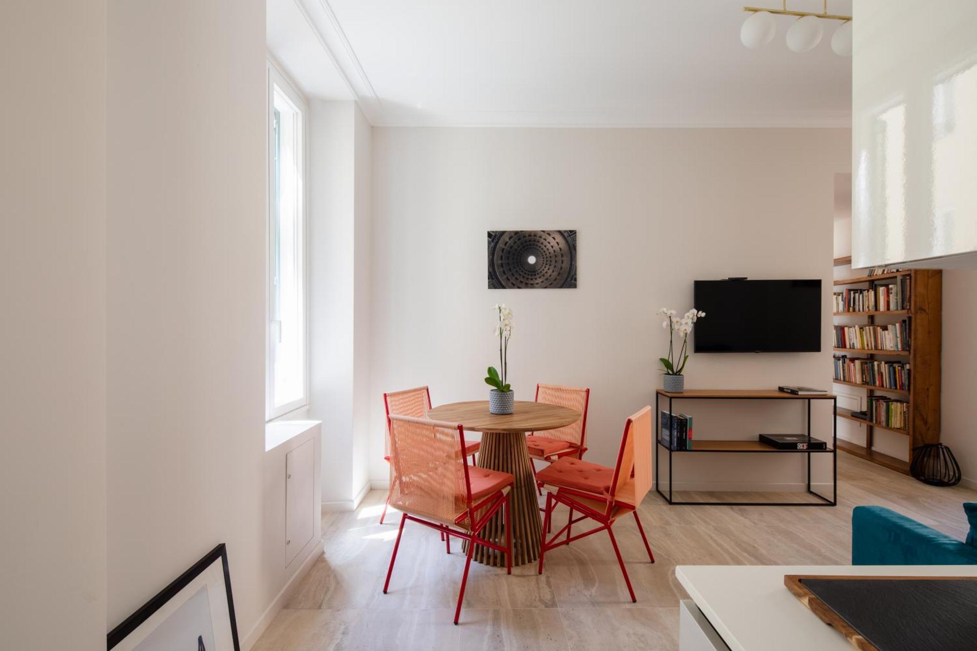 Lucrezio In Apartment
