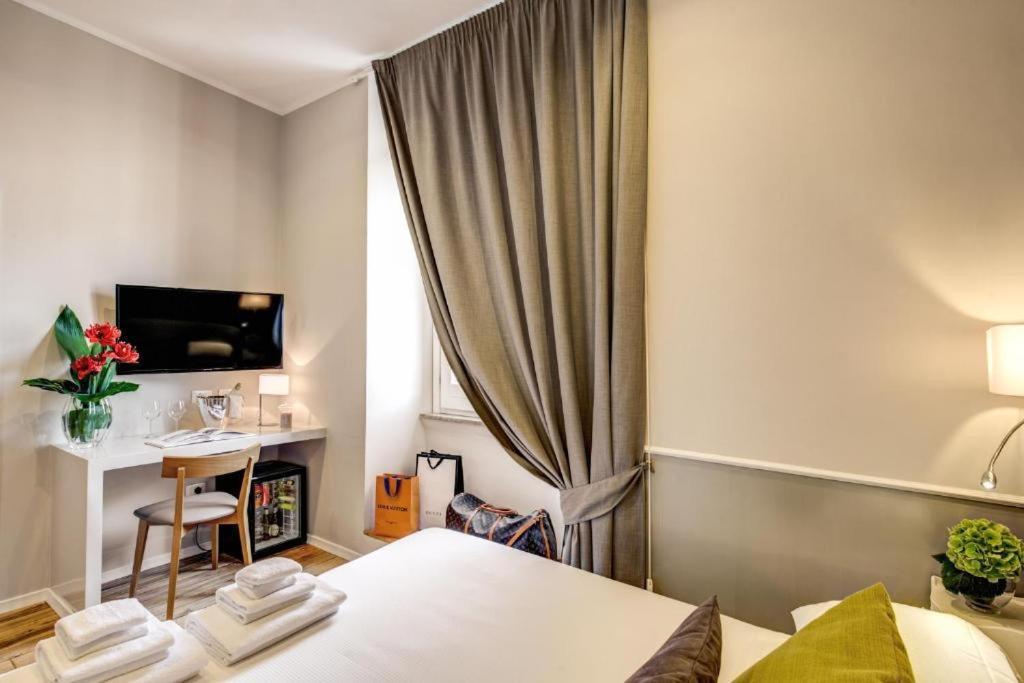 Tlv Navona Gasthof *
