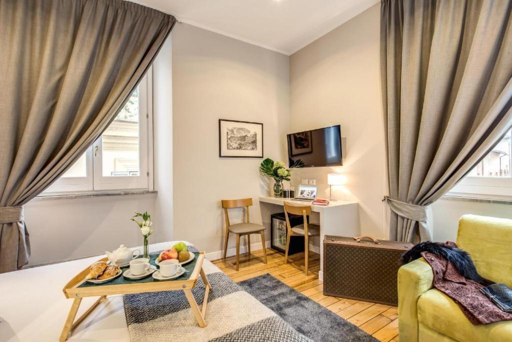 Tlv Navona