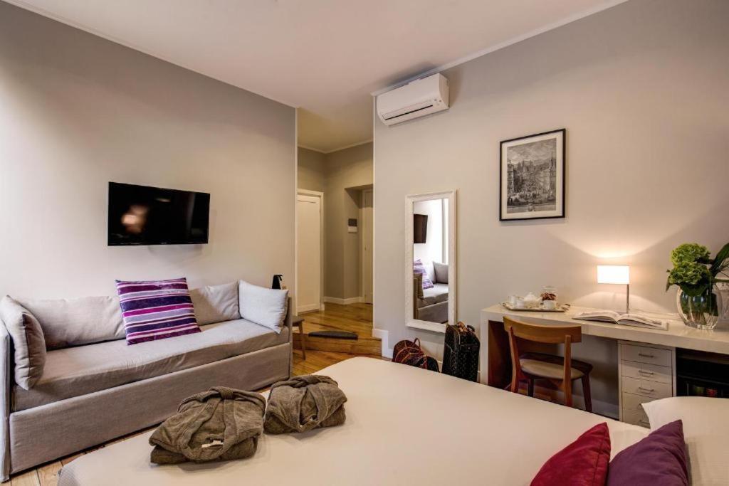 Tlv Navona