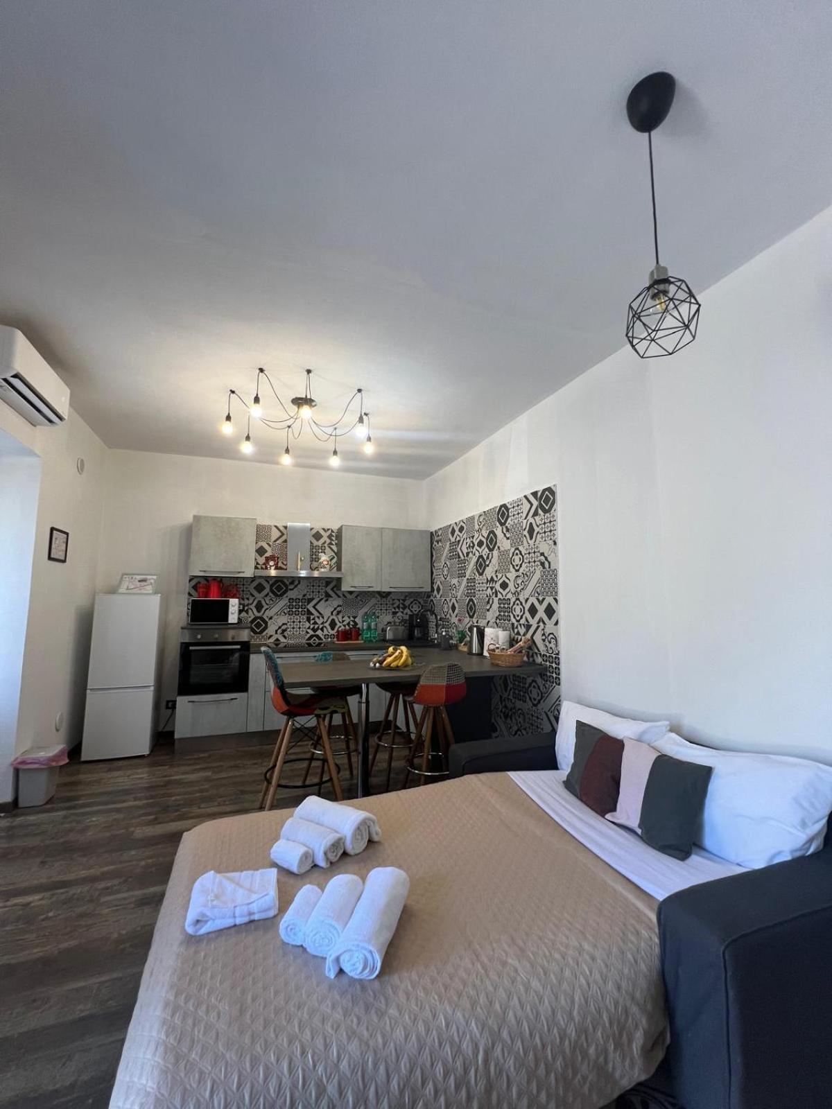 Casa Bravetta - Parking Private Apartamento *