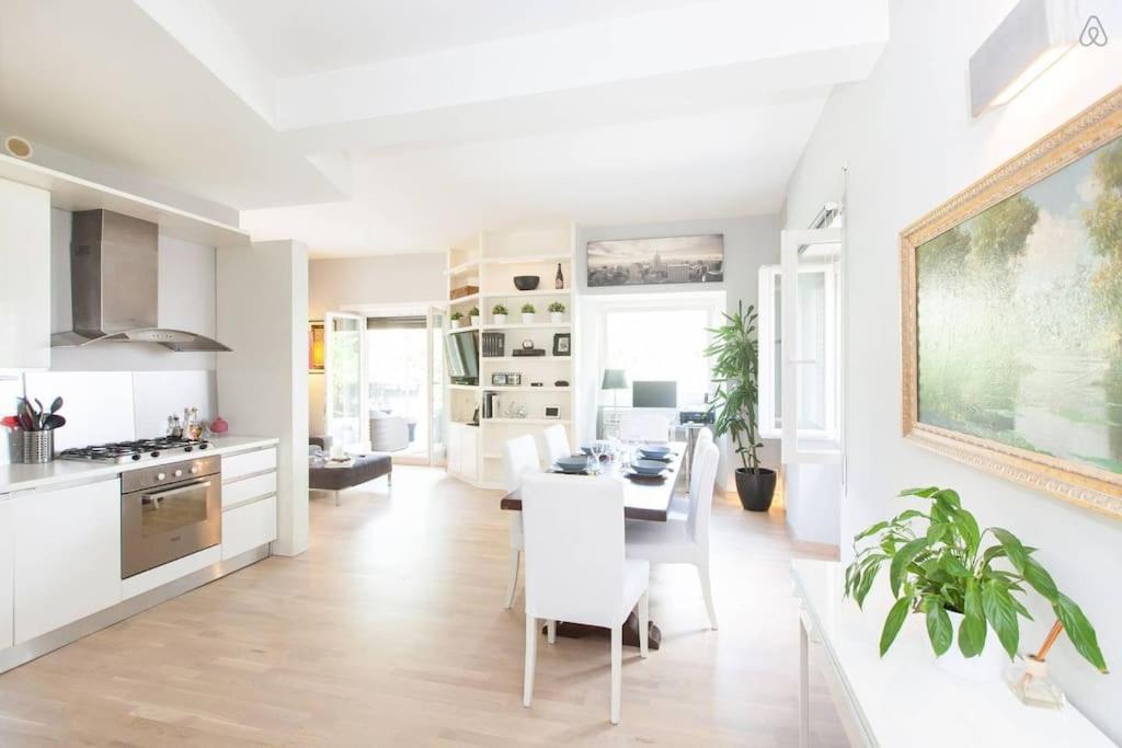 Exclusive Penthouse Private Terrace Chromotherapy And Sauna Apartamento *