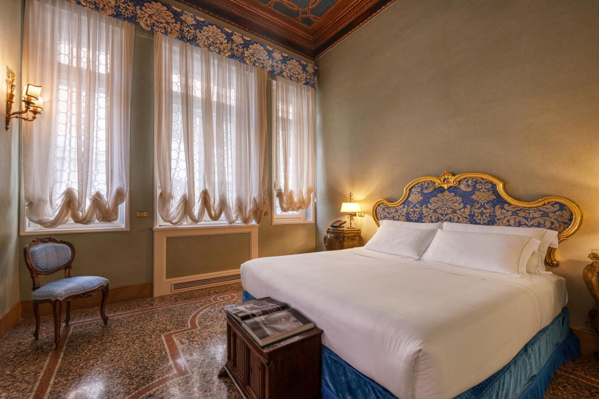 Hotel Locarno 5*