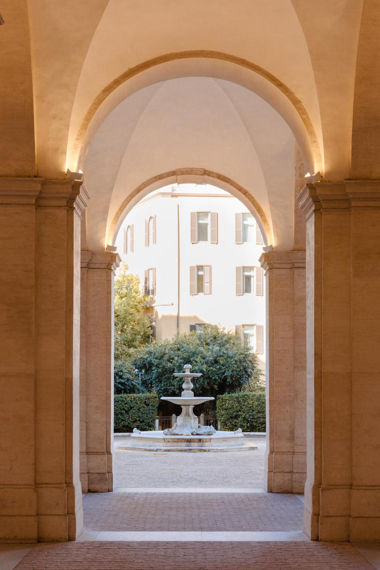 Sonder Barberini 3*