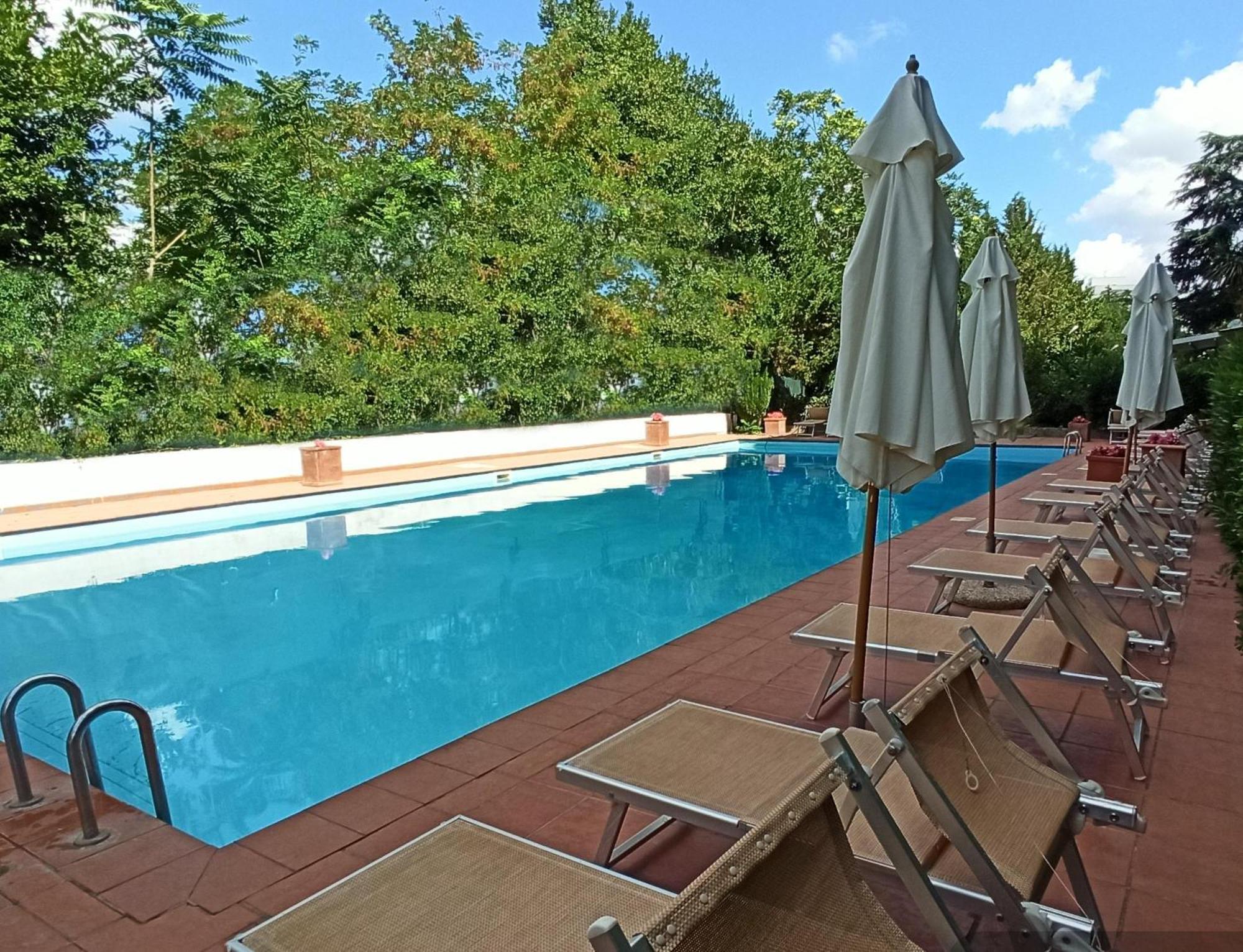 Apartment Aurelia Antica Terrace Free Pool And Parking *