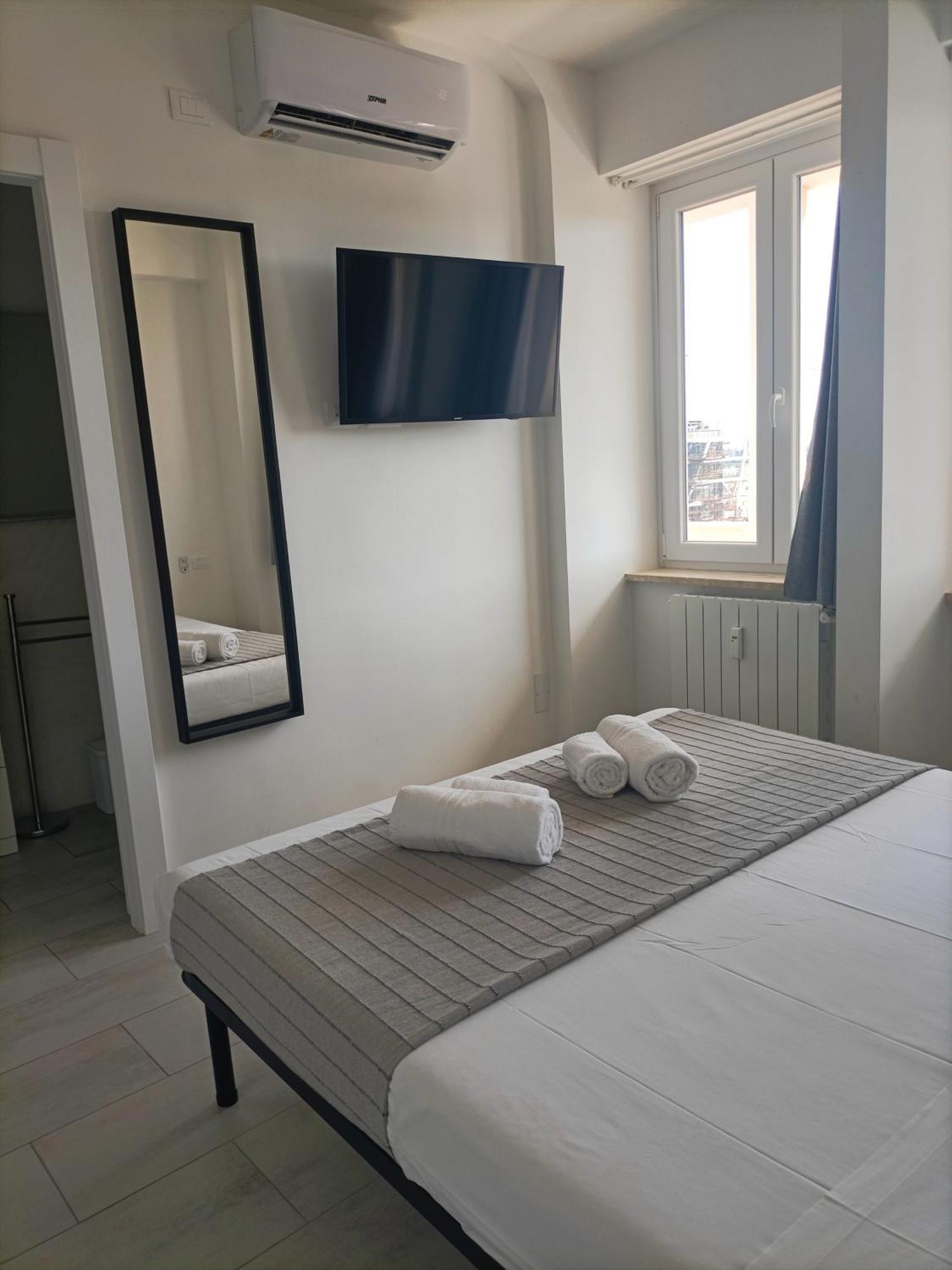 Apartamento La Terrazza Sull'appia By Hostand