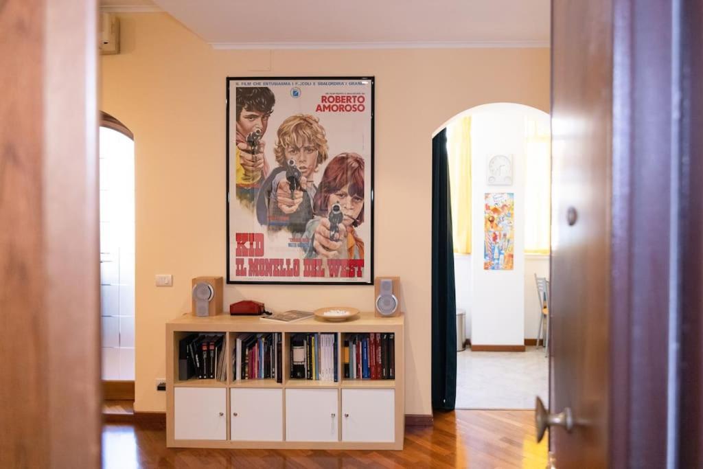 Stracult House Suggestive And Vintage-pop * Roma
