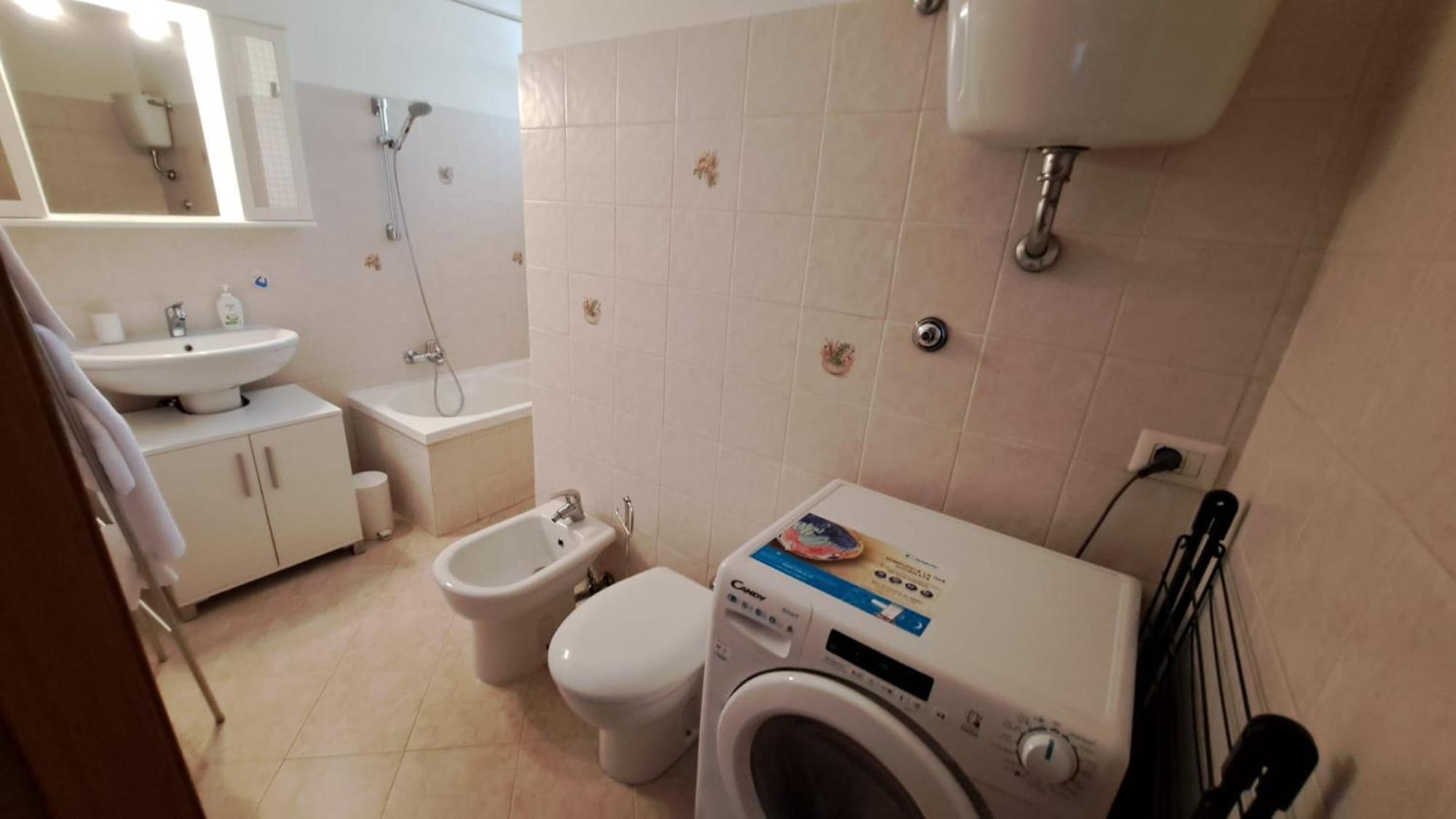 Rosasco House Apartment