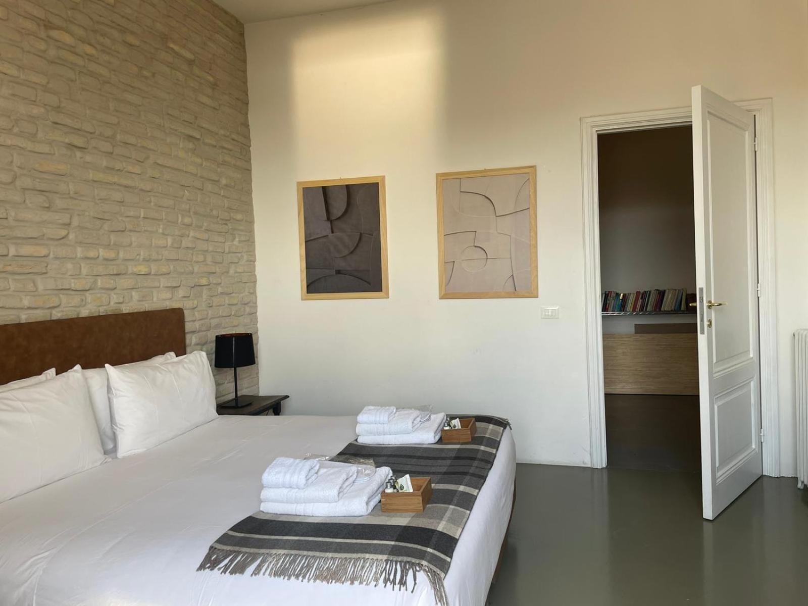 Stazione Termini 300 Mq Con Vista E Idromassaggio Apartamento *