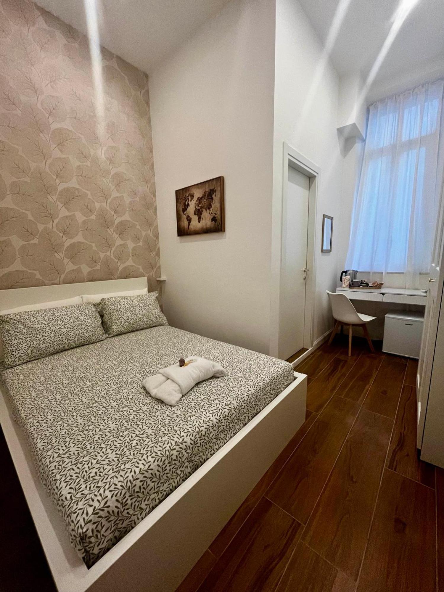 Guest house Pantheon 15 *