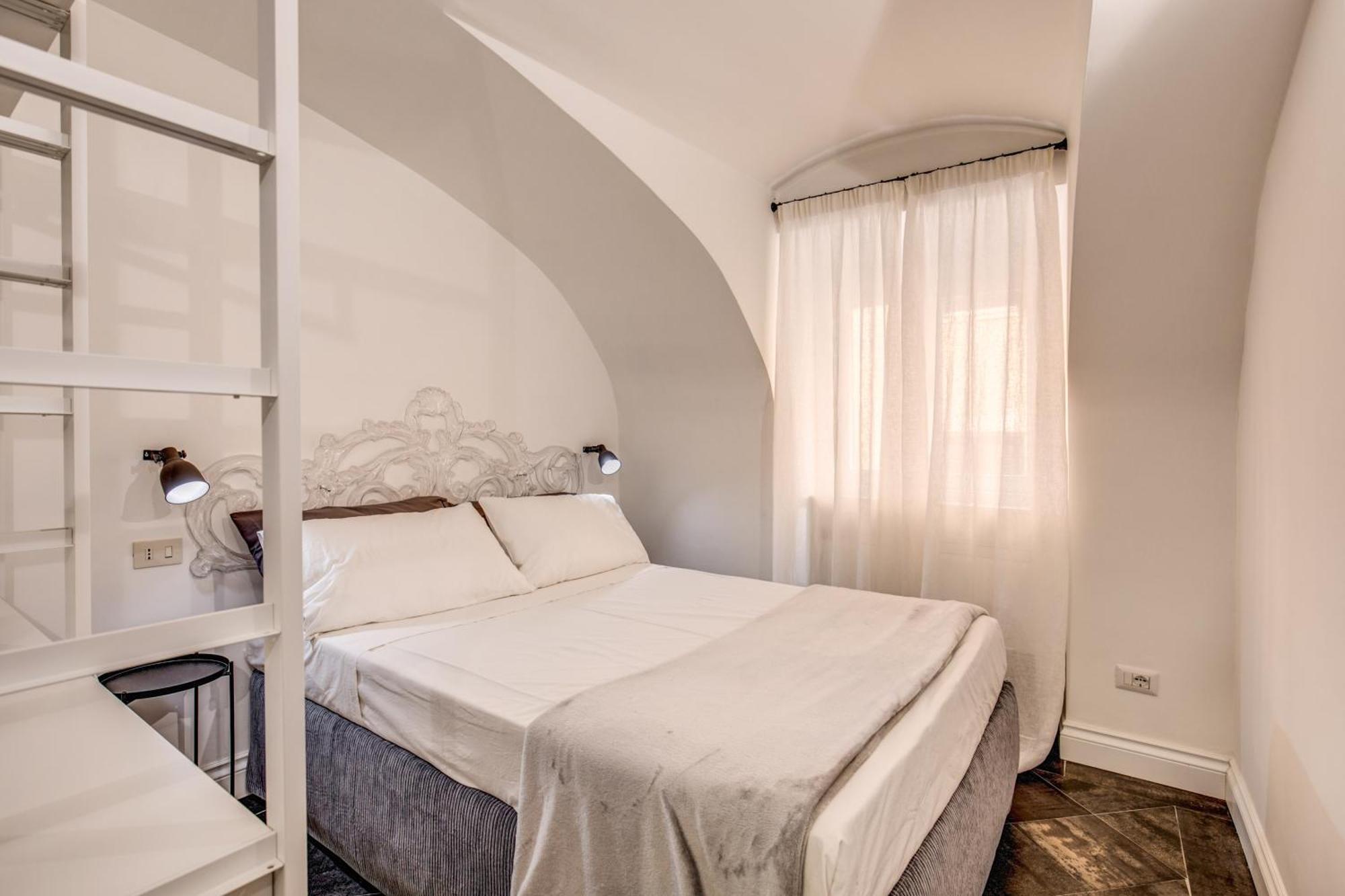 Cozy Flat In Front Of Fori Imperiali * Roma