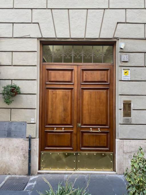 Near Termini And Piazza Sallustio *