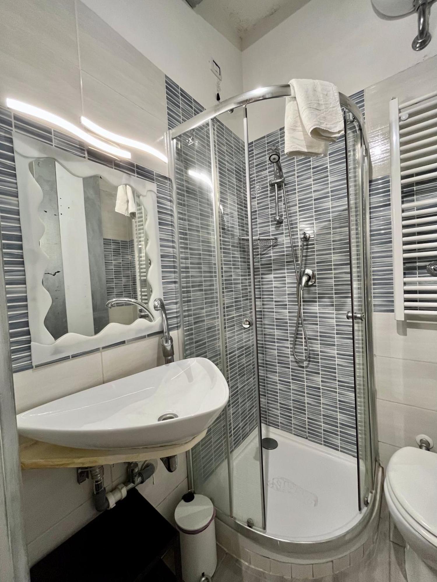 Amoroma Latina Bed & Breakfast Roma