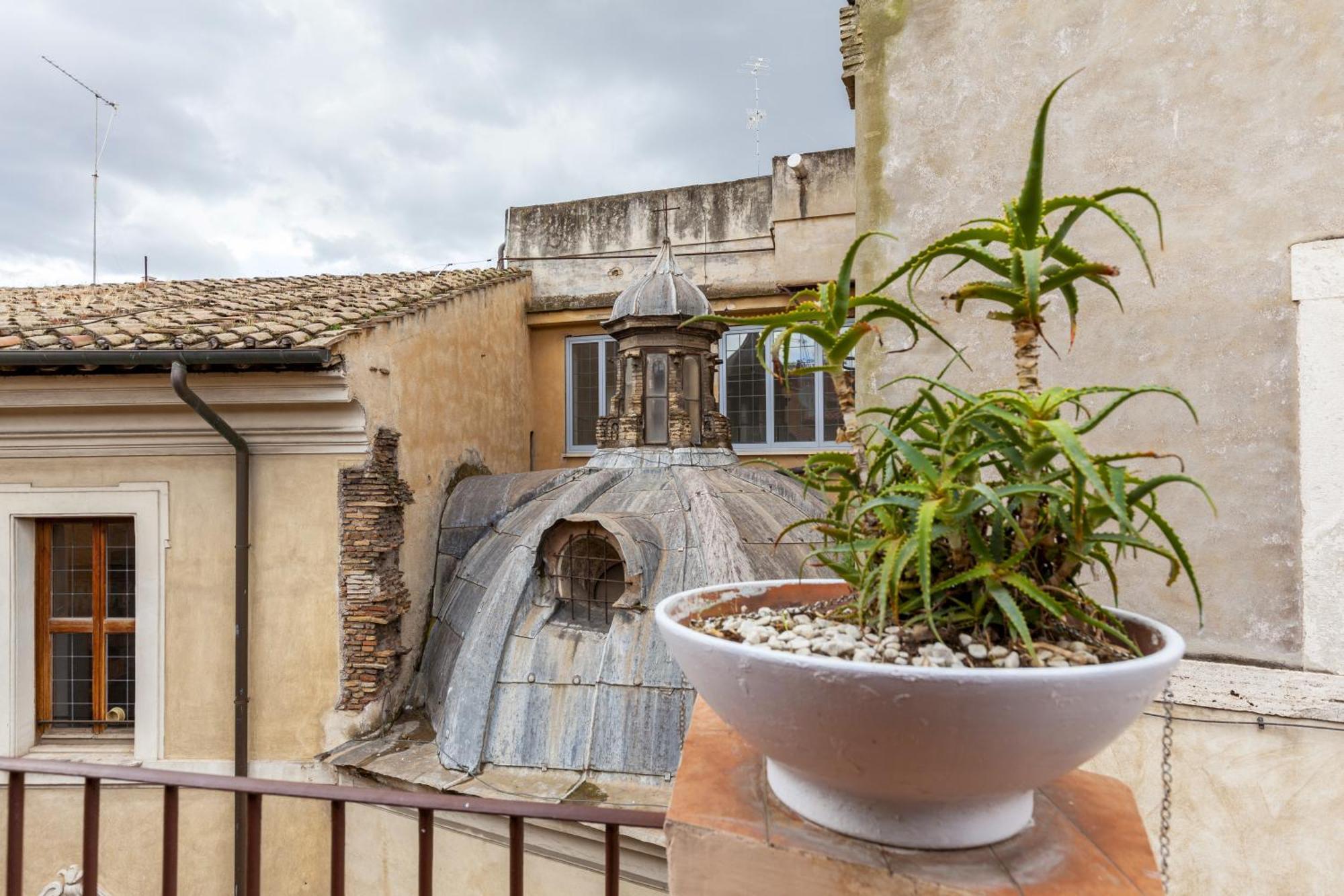 Pantheon Splendid Flat With Terrace Appartamento
