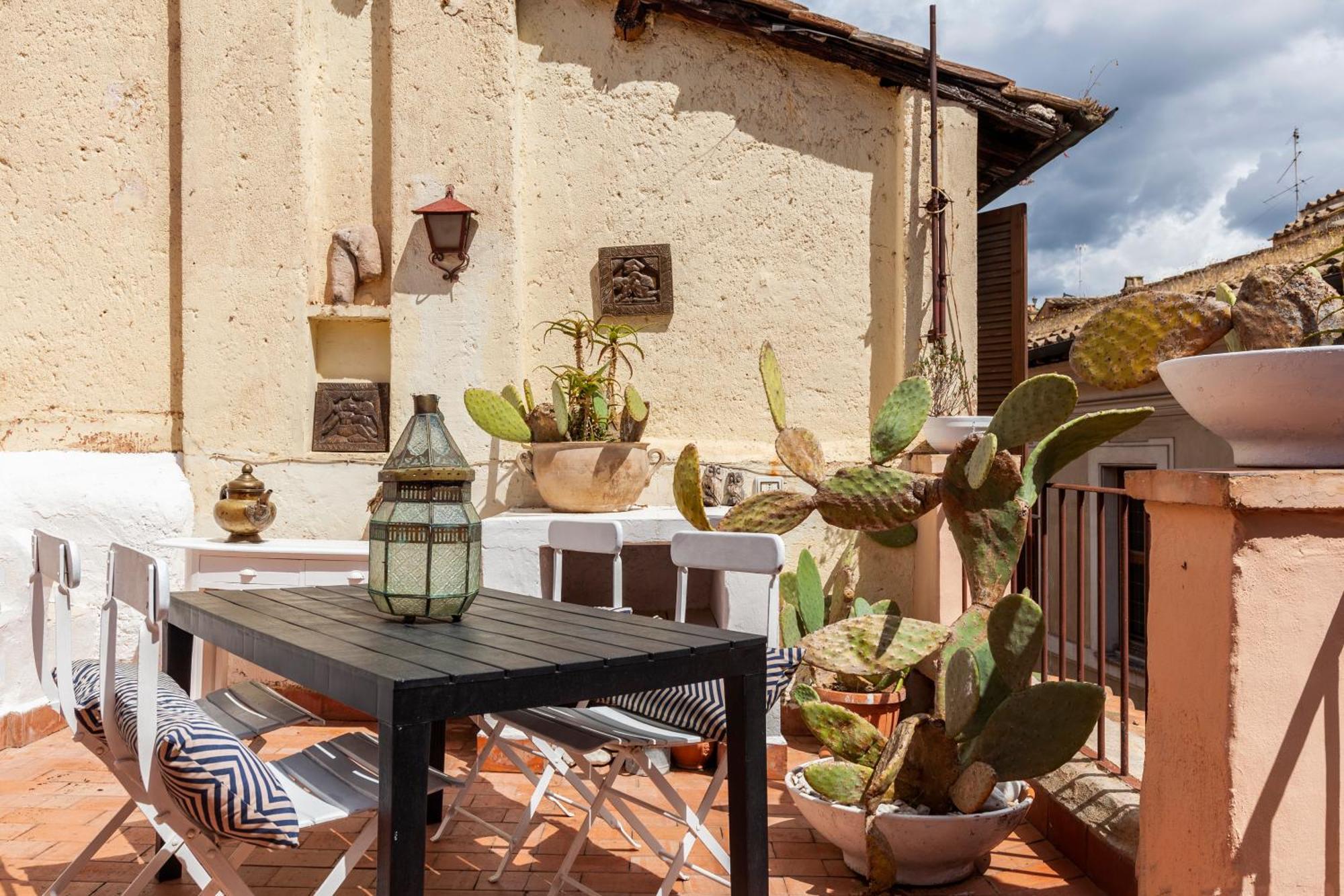 Pantheon Splendid Flat With Terrace Appartamento