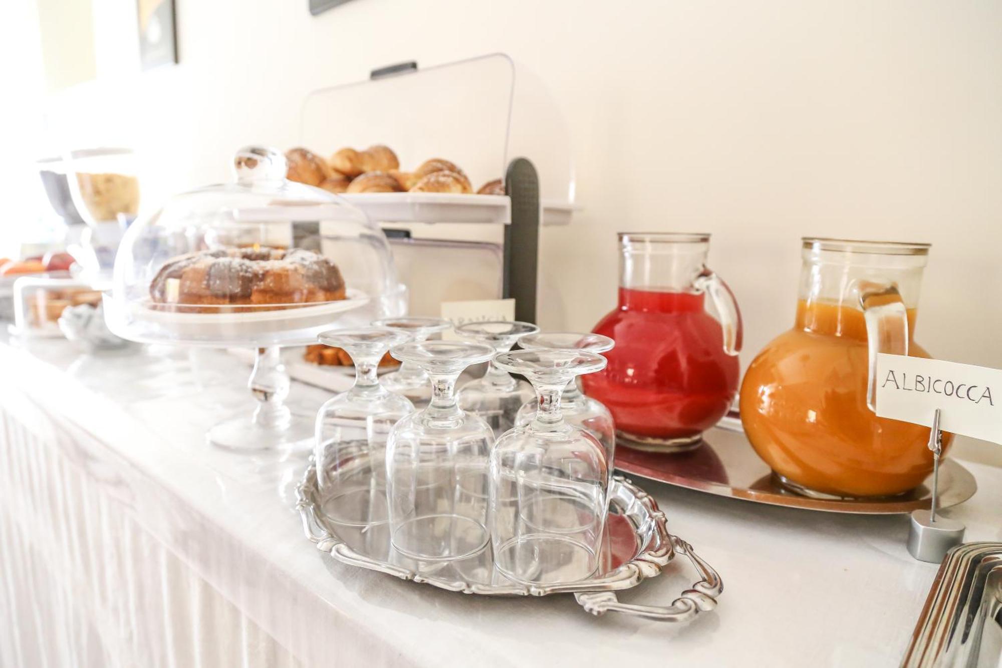 Athena Hotel 3*