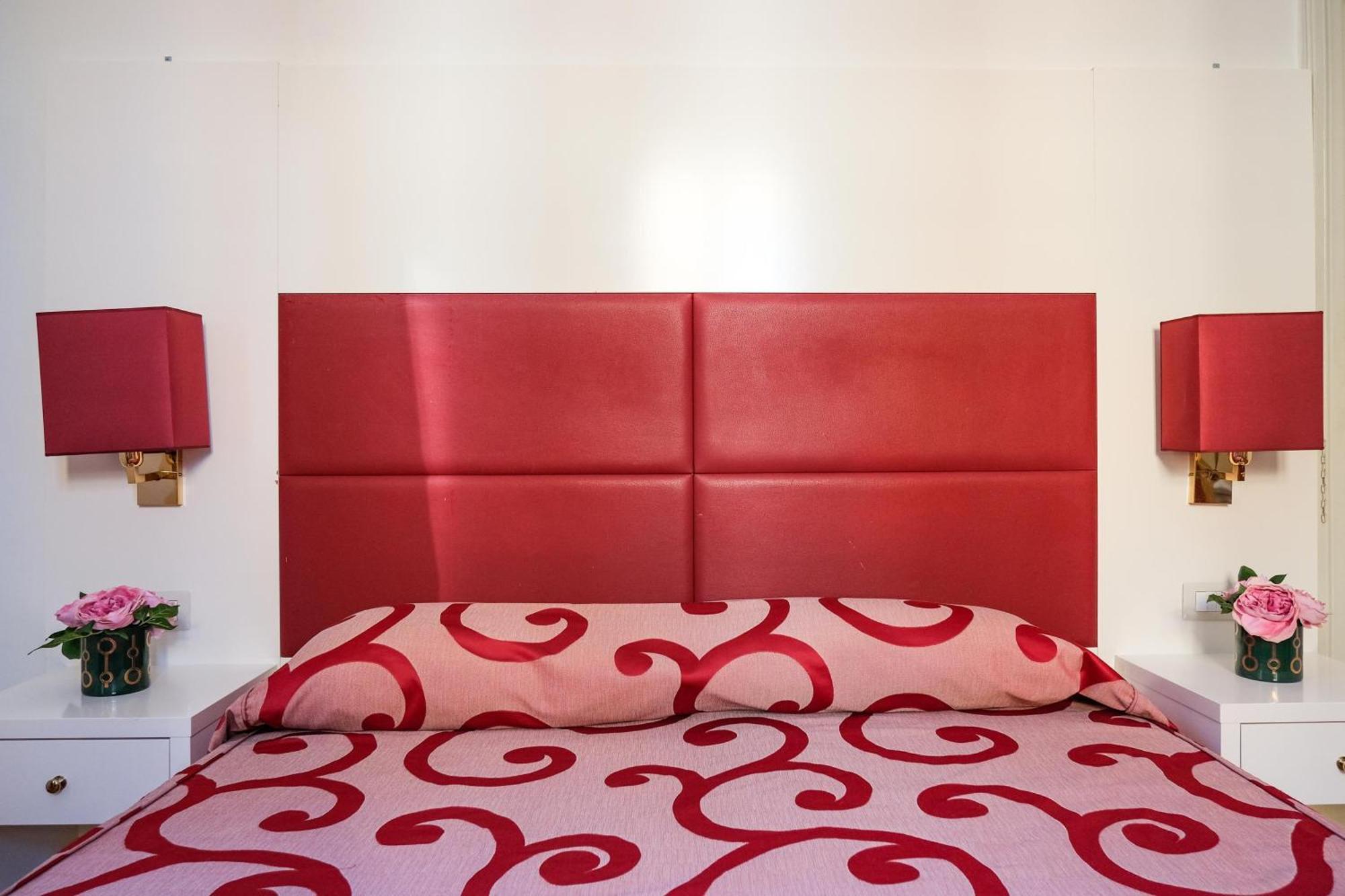 Domus Lilium Apartment *