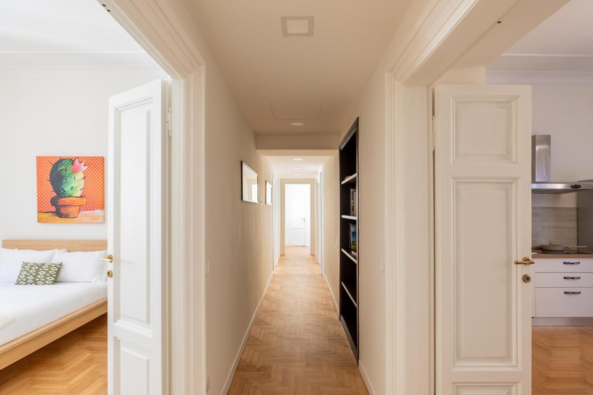 Iflat Vatican Elegant And Spacious Apartment