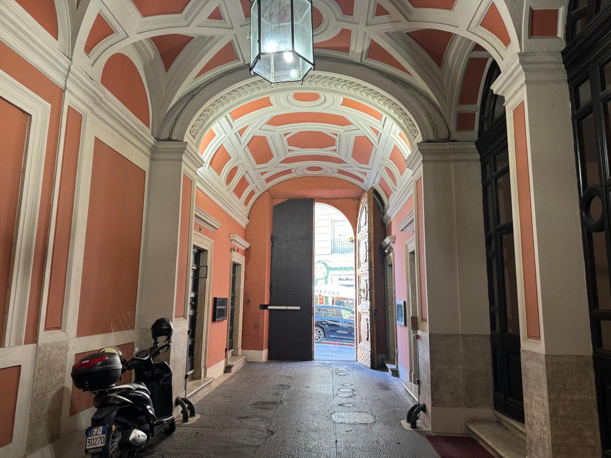 Mercede - Spanish Steps * Rom
