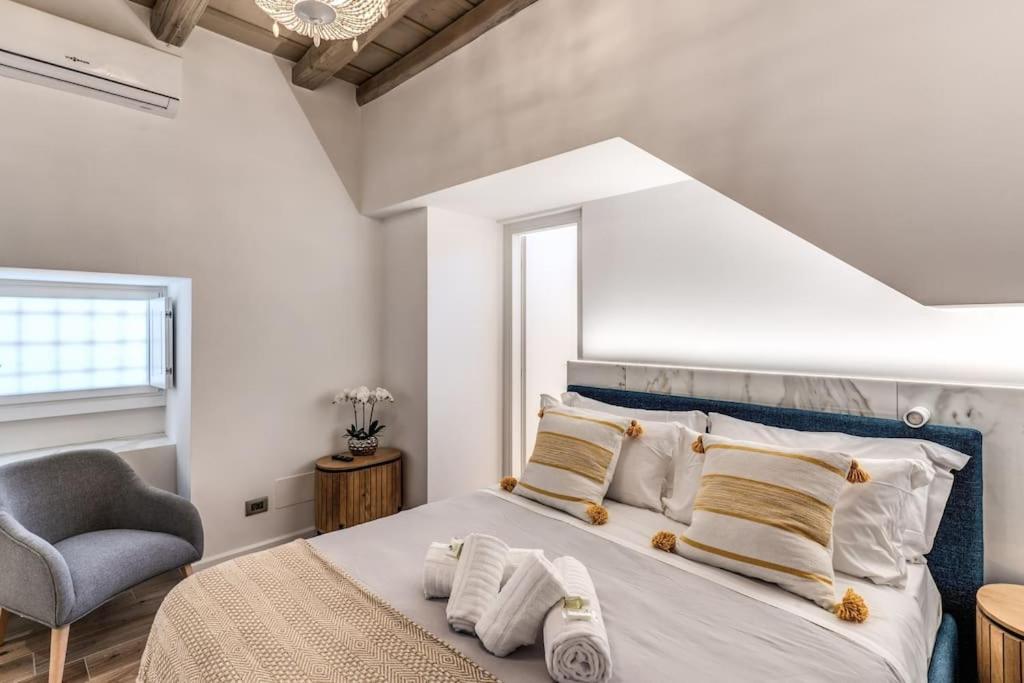 Piazza Dei Renzi Trastevere Building 4 Bedroom With Terrace Appartamento Roma