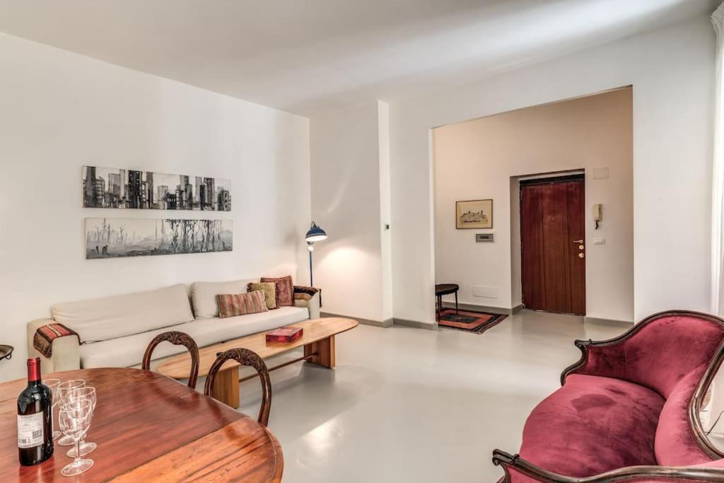 Via Provana San Giovanni 2 Bedroom * Roma
