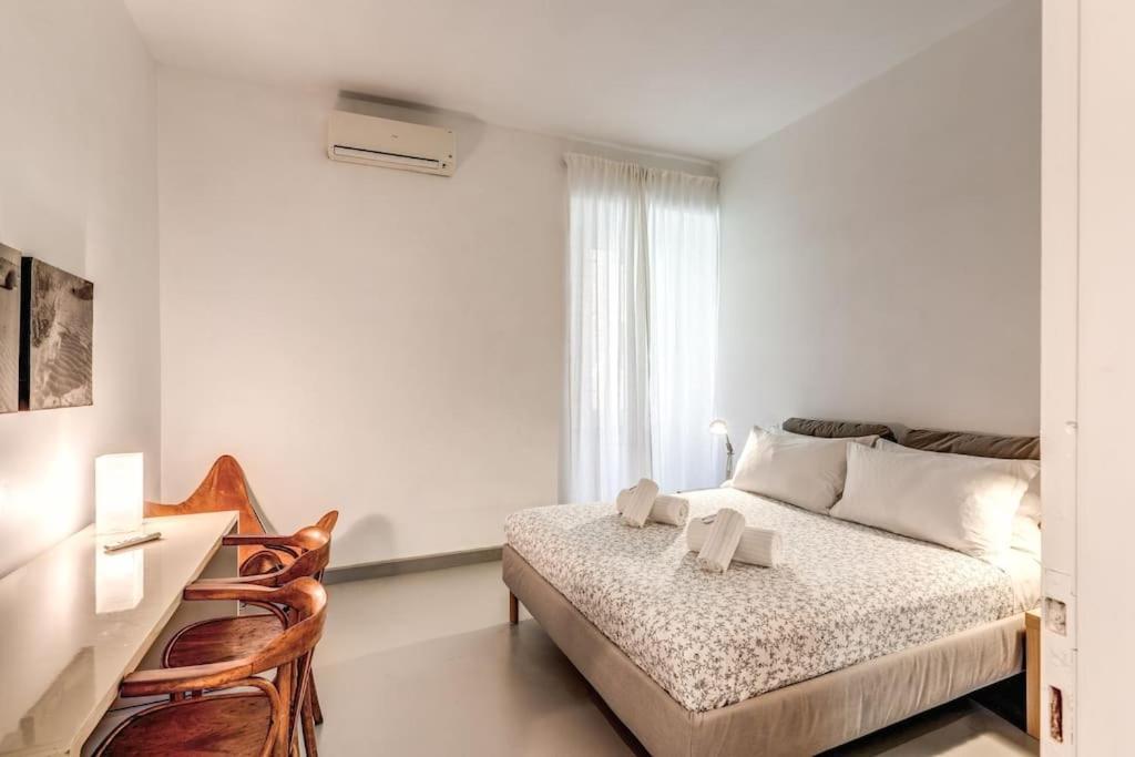 Via Provana San Giovanni 2 Bedroom * Roma