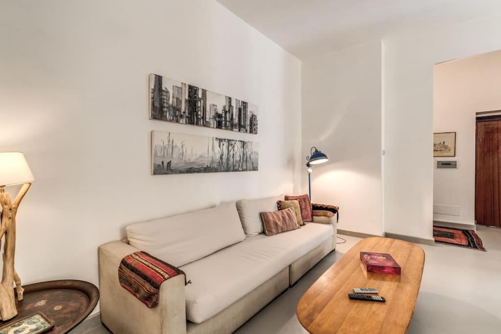 Via Provana San Giovanni 2 Bedroom Roma