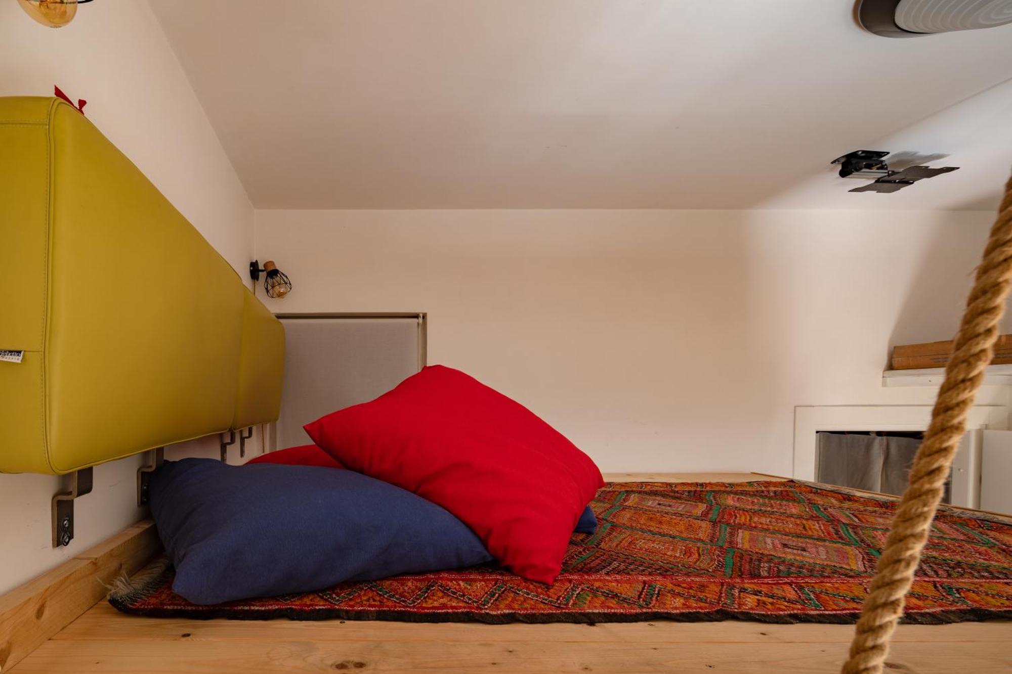 Pantanella House, 4 Persone, Terrazzo, Wi-fi, San Giovanni, Metro C E Tram Per Il Centro * Roma