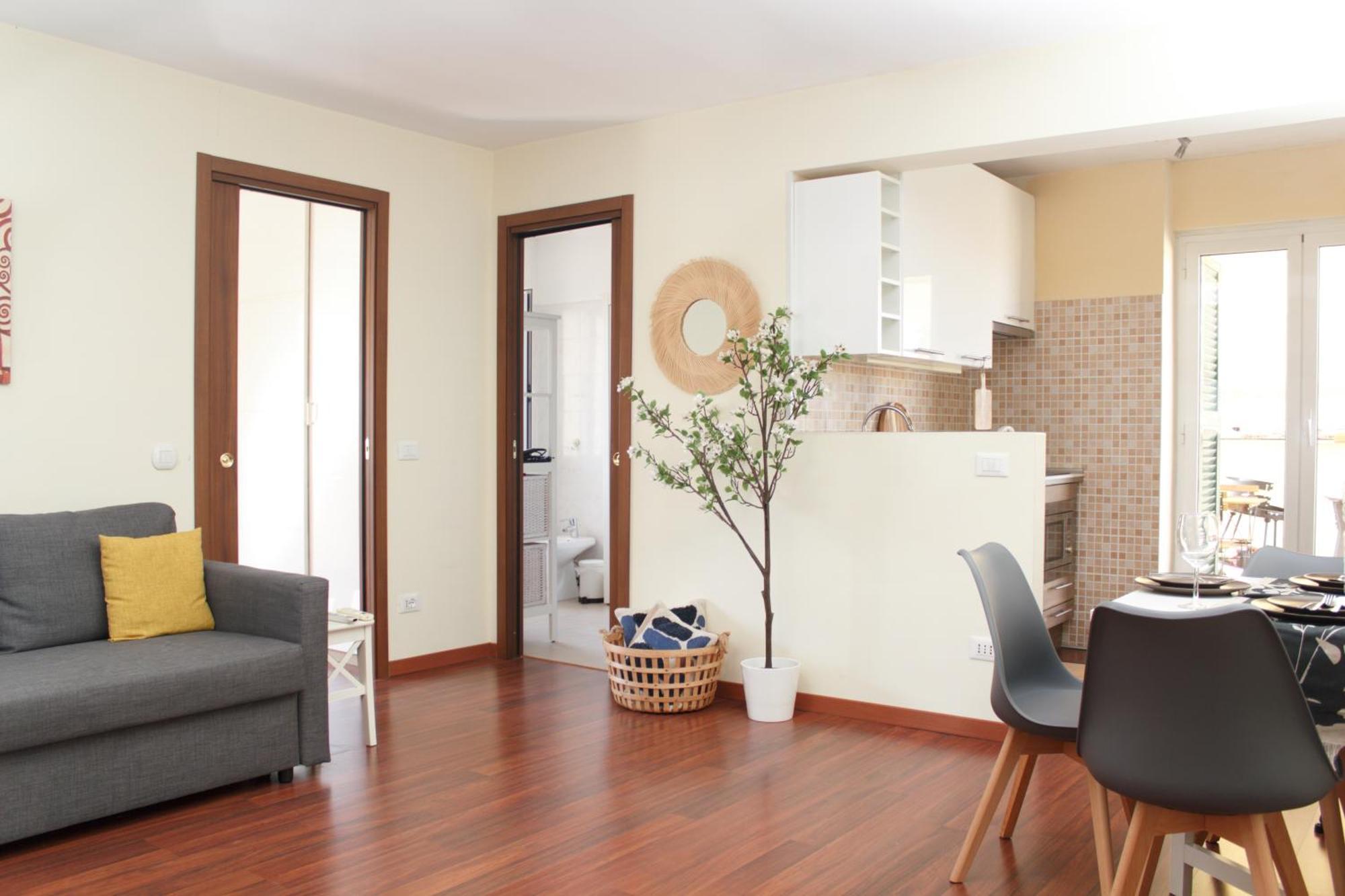 Blue Sky Apartment *