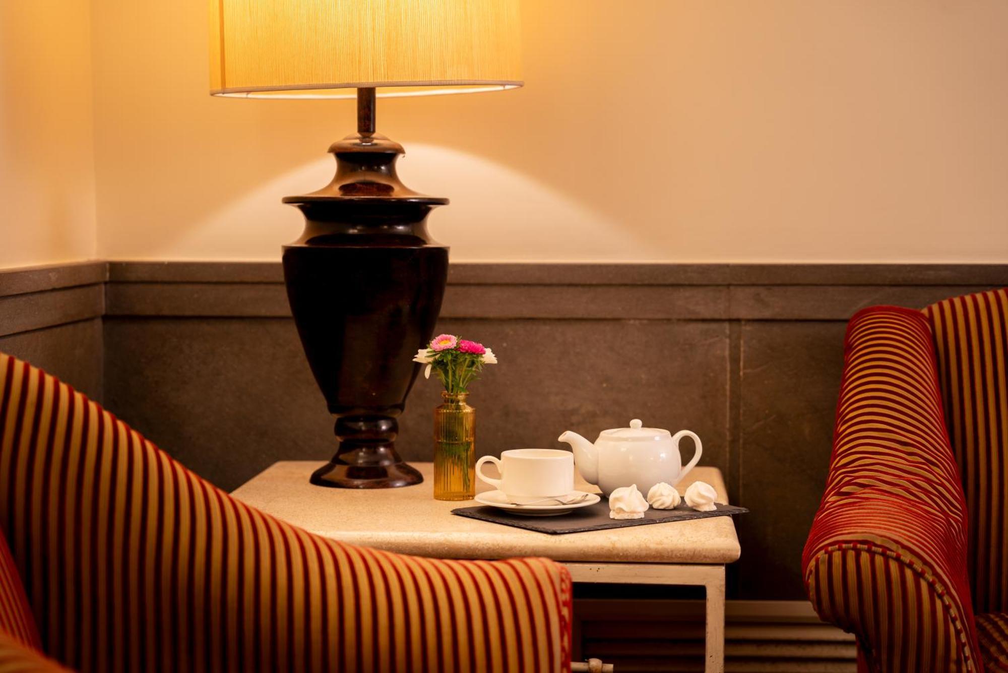 Glori Hotell 4*