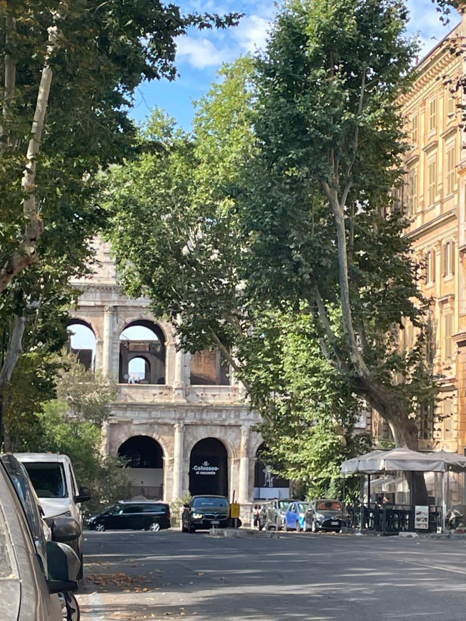 Al Parco Del Colosseo * Roma