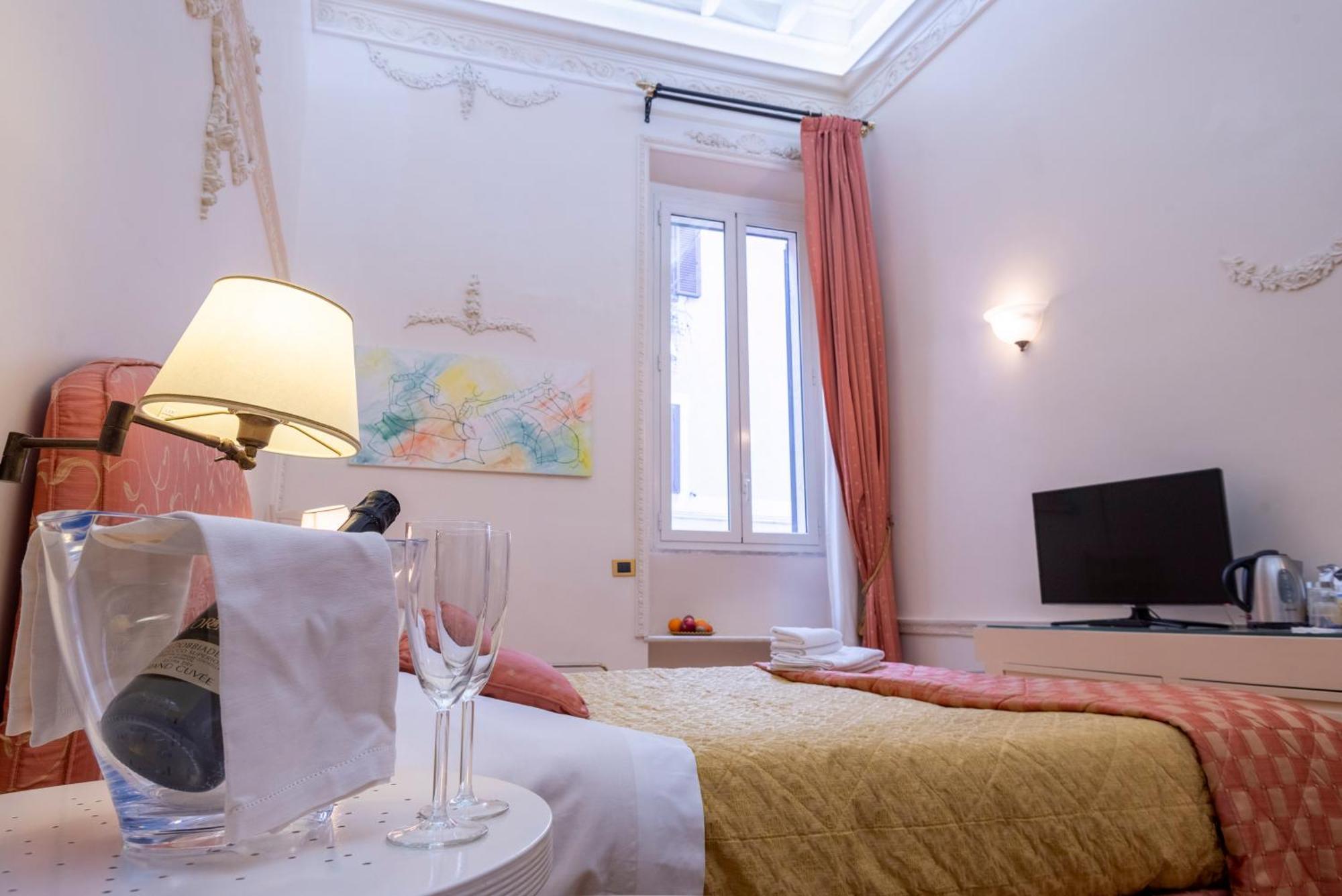 Gasthof Suites Rome *
