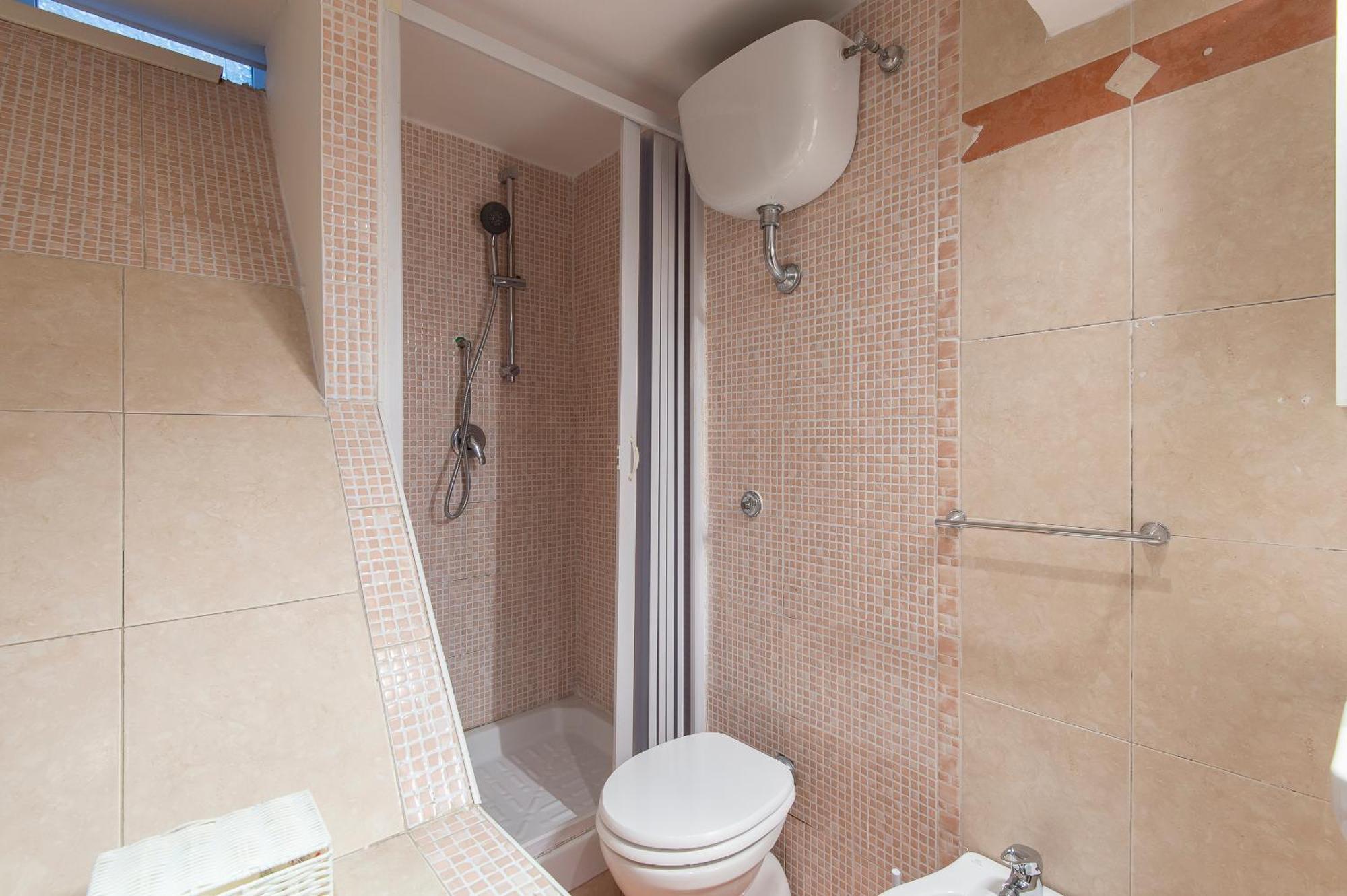 Apartment Vittorio Elegant Two Bedroom Rome