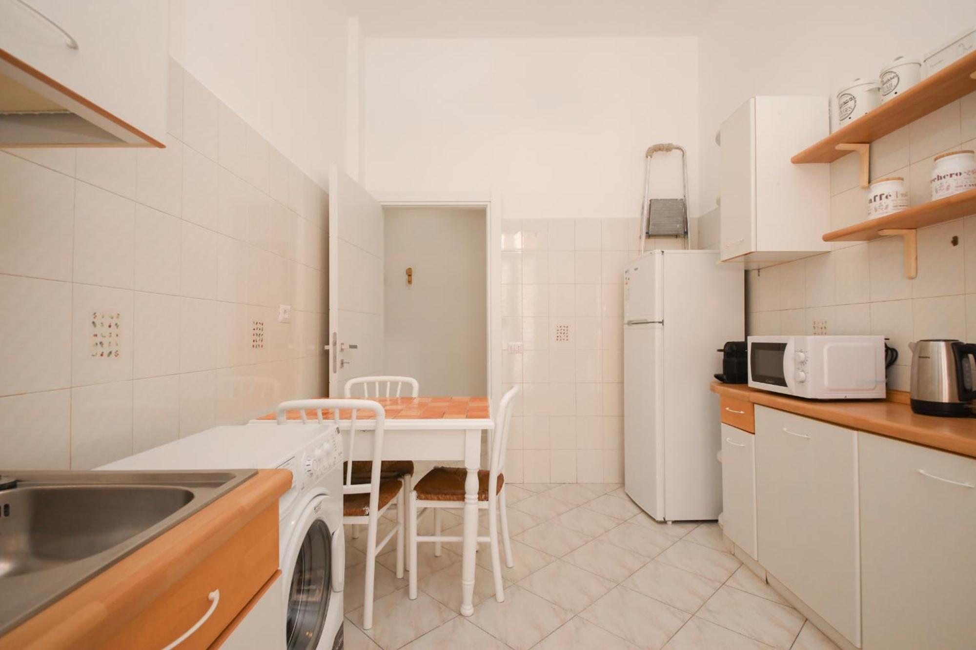 Flat 42 By Ghor * Rome