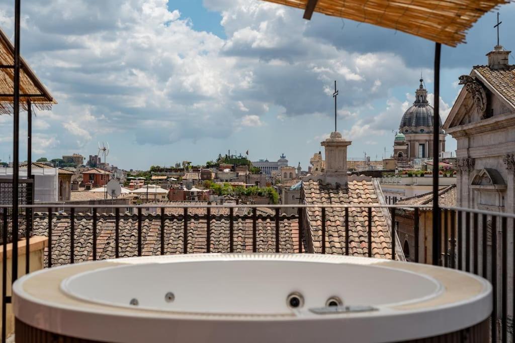 Sky Domus Historic Center Penthouse With Jacuzzi * Roma