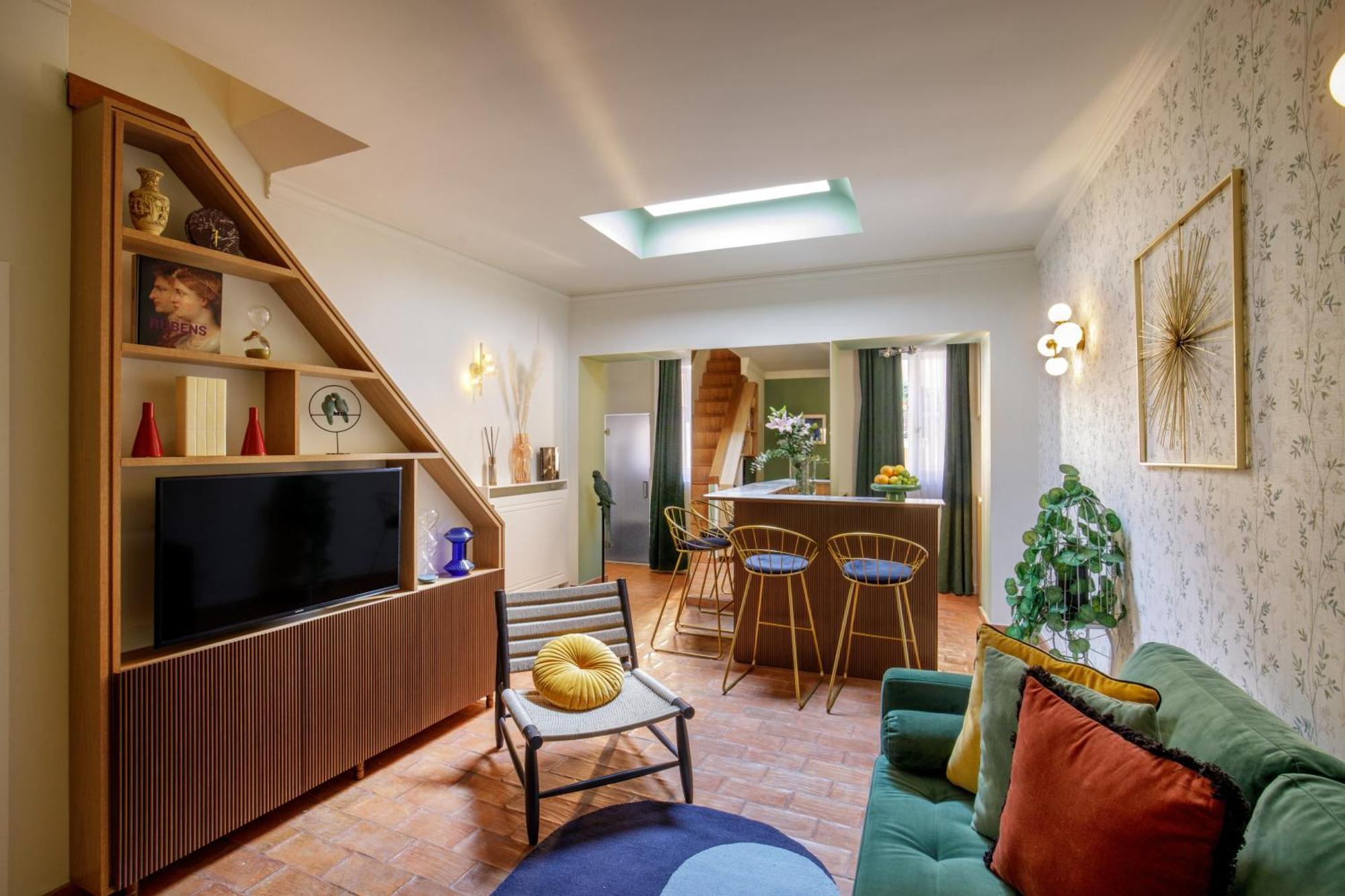 Rooftop Boho Loft Spanish Steps Apartment