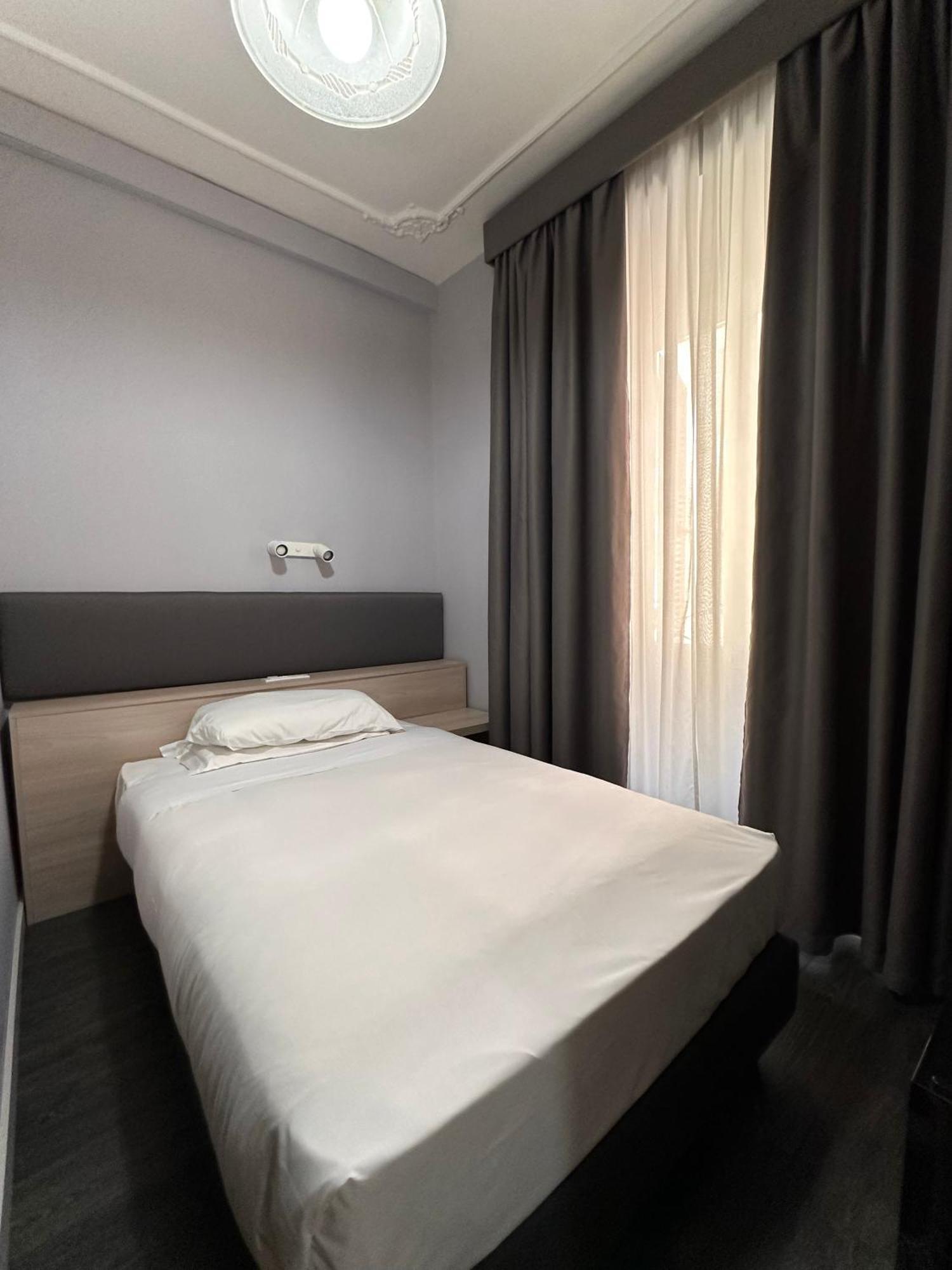 Philia Hotel 3*