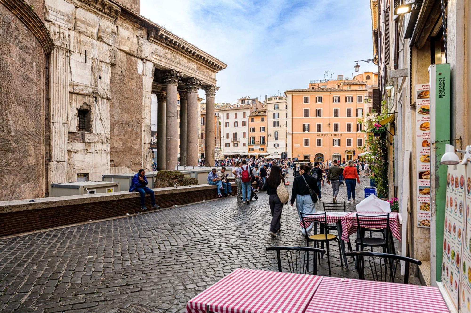 Deluxe Pantheon * Roma